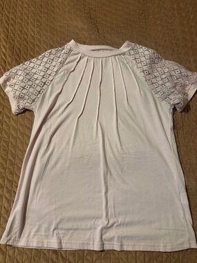Amazon Light Pink Short Sleeve eyelet Lace Shoulder Tee